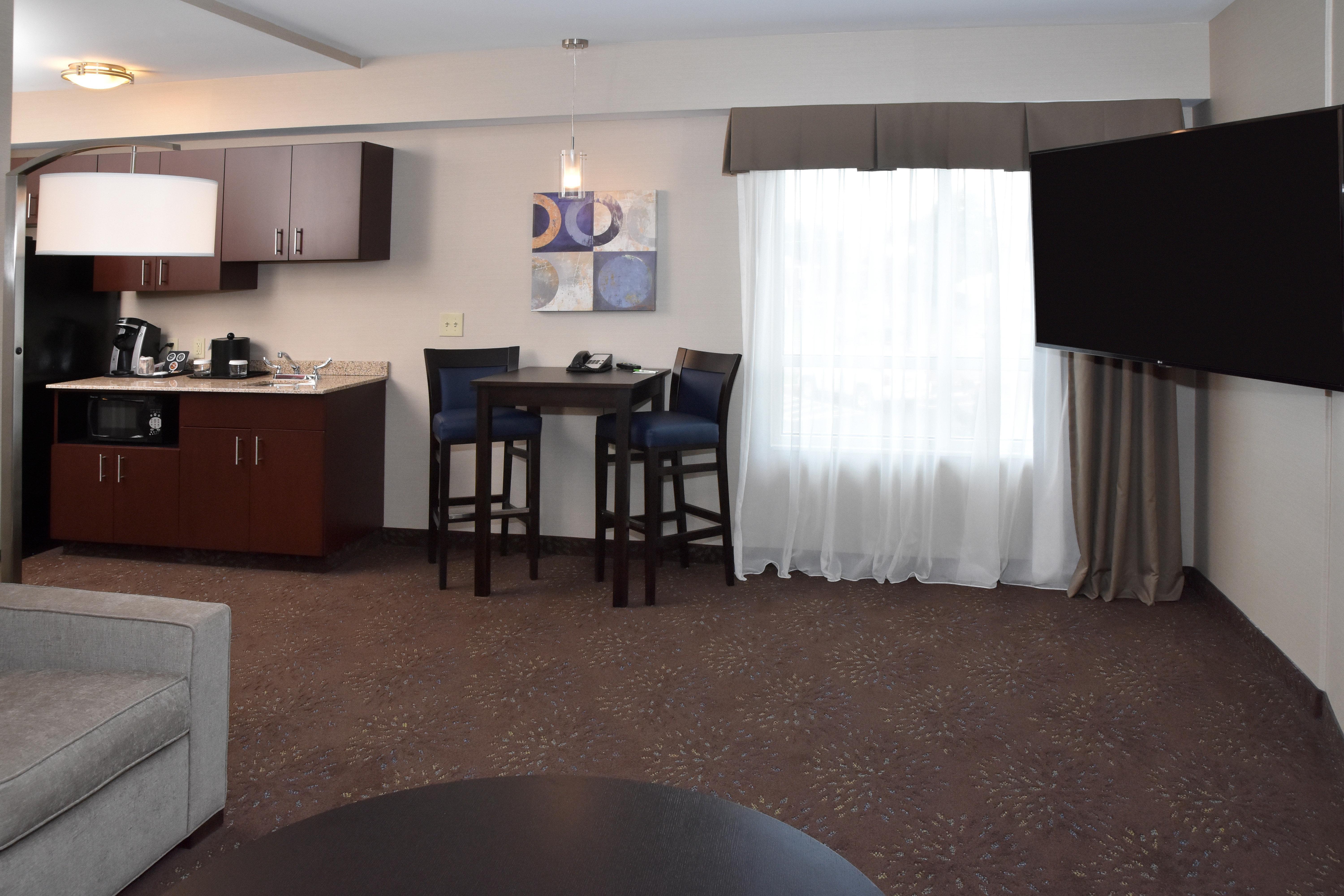 Canton-belden Village By Ihg 3* Canton