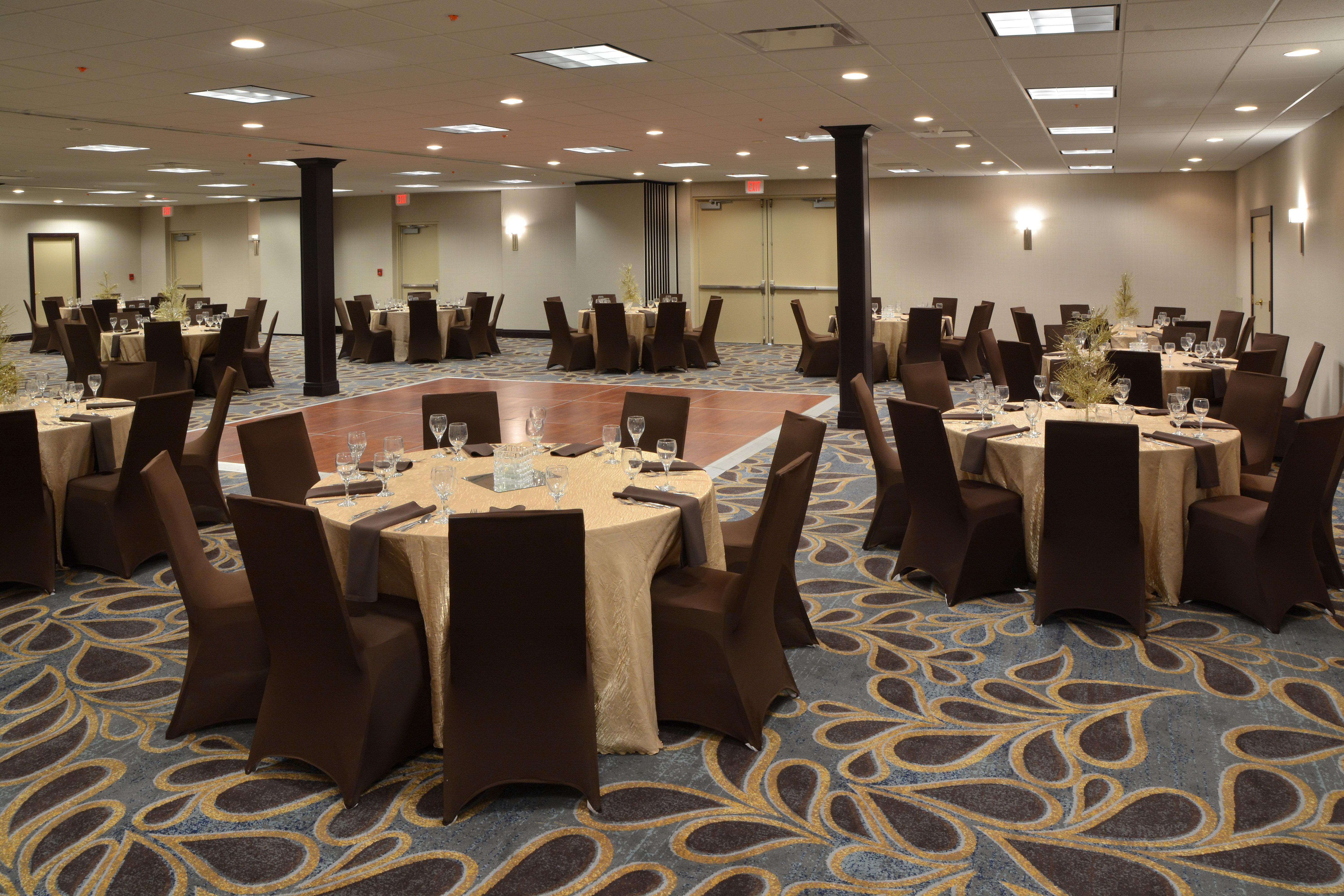 Canton-belden Village By Ihg Hotel Canton