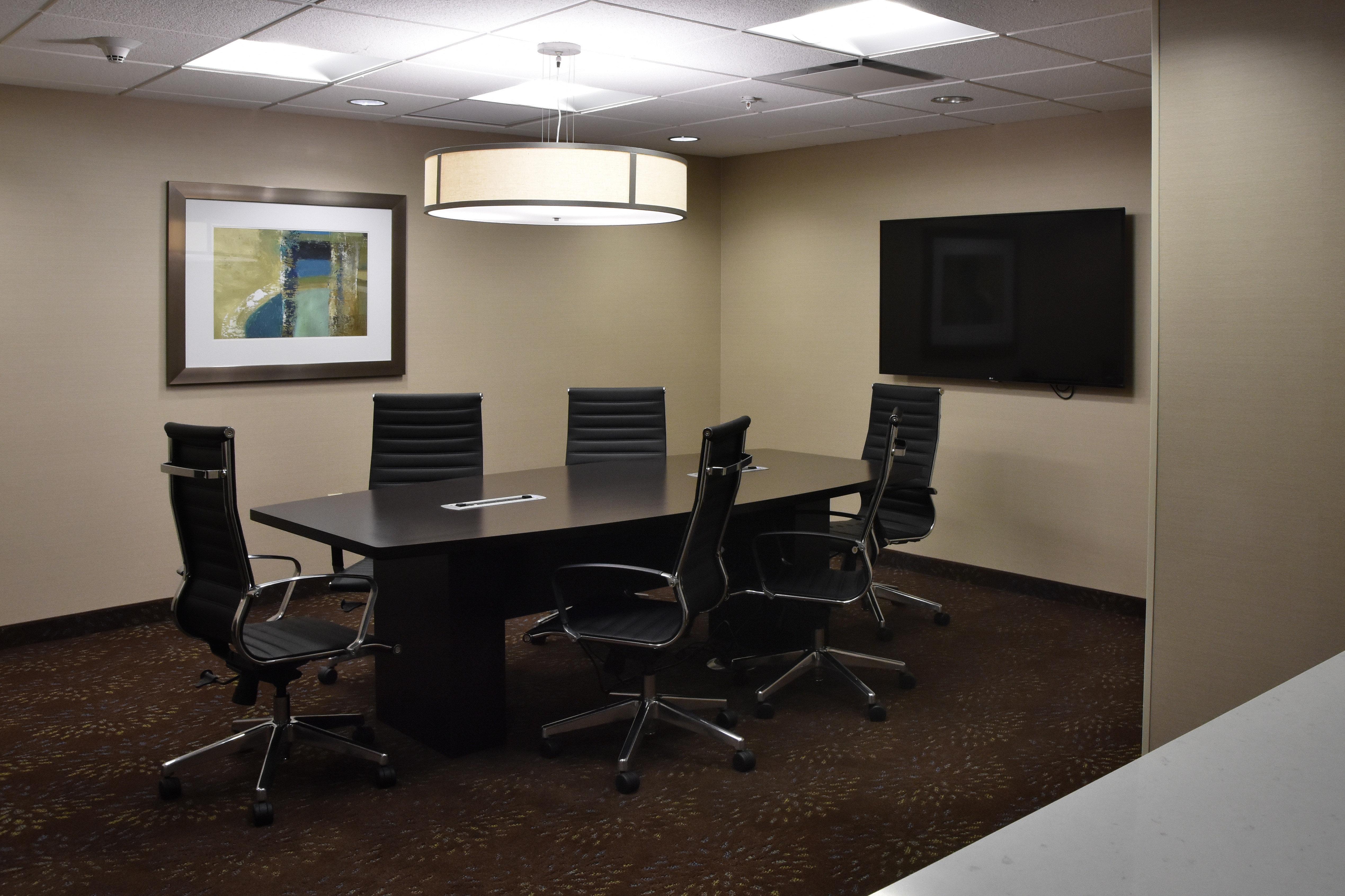 Canton-belden Village By Ihg 3*