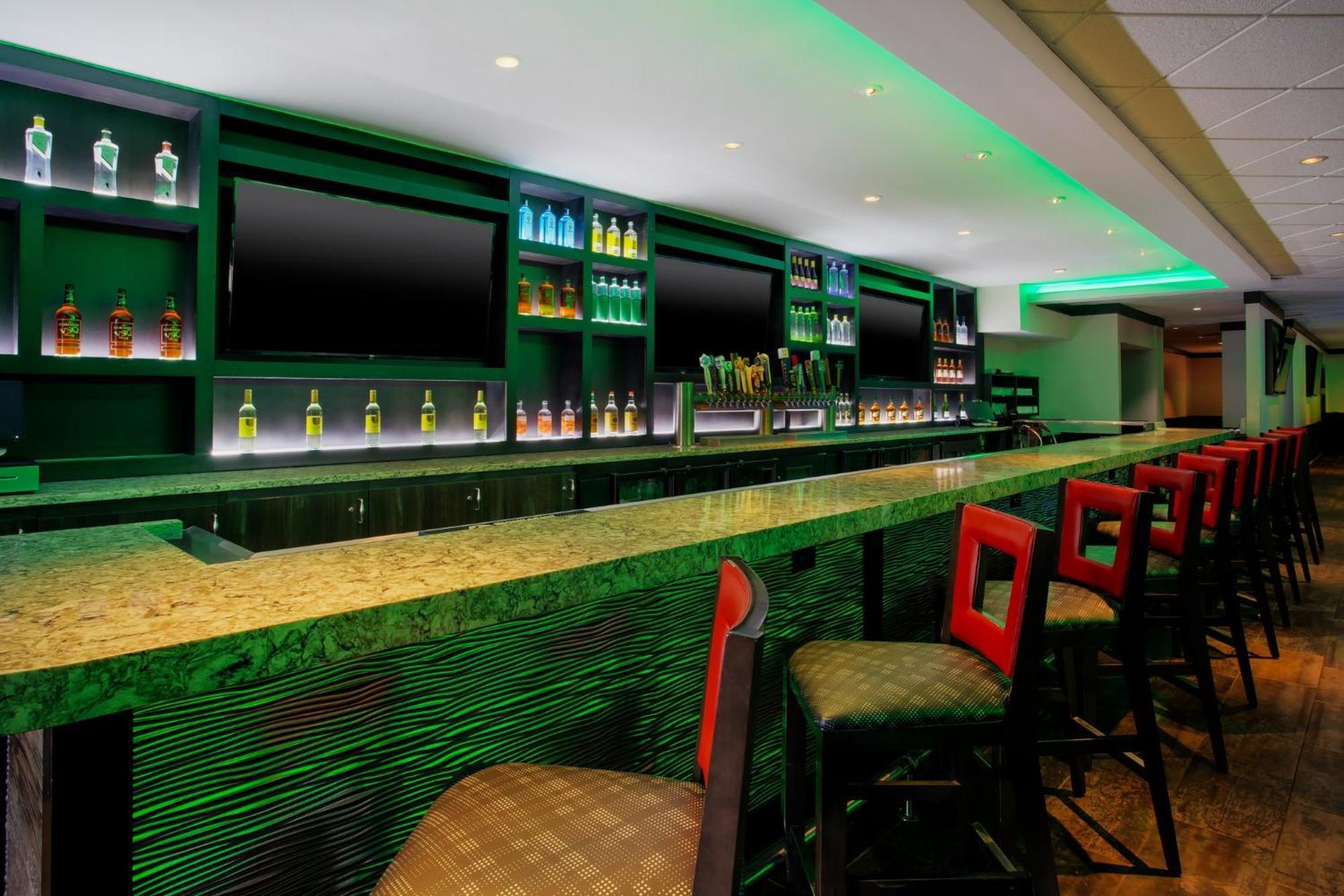 Hotel Canton-belden Village By Ihg