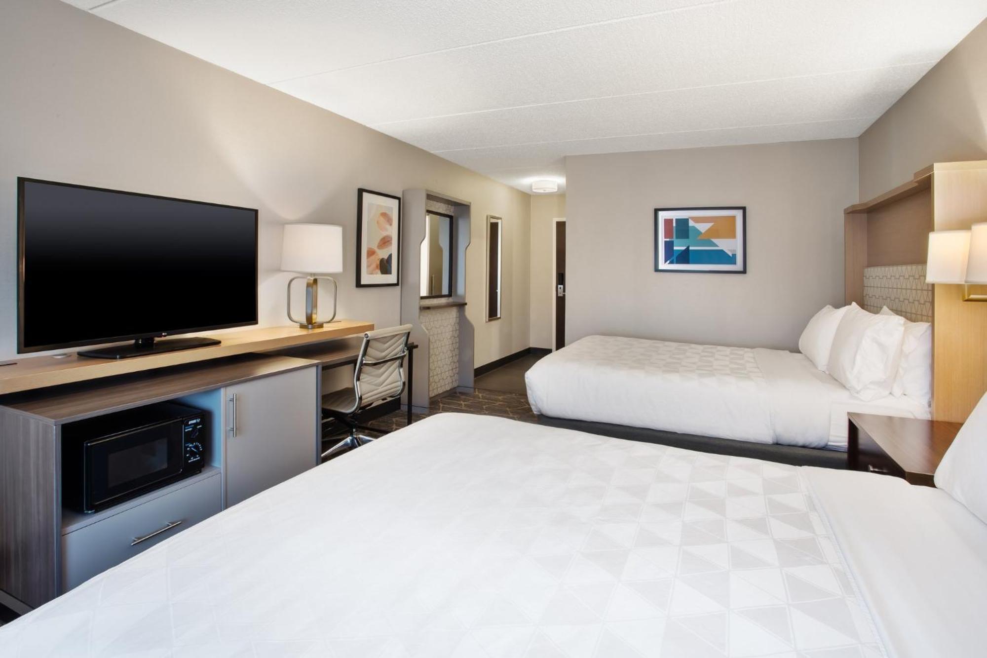 Canton-belden Village By Ihg Hotel Canton