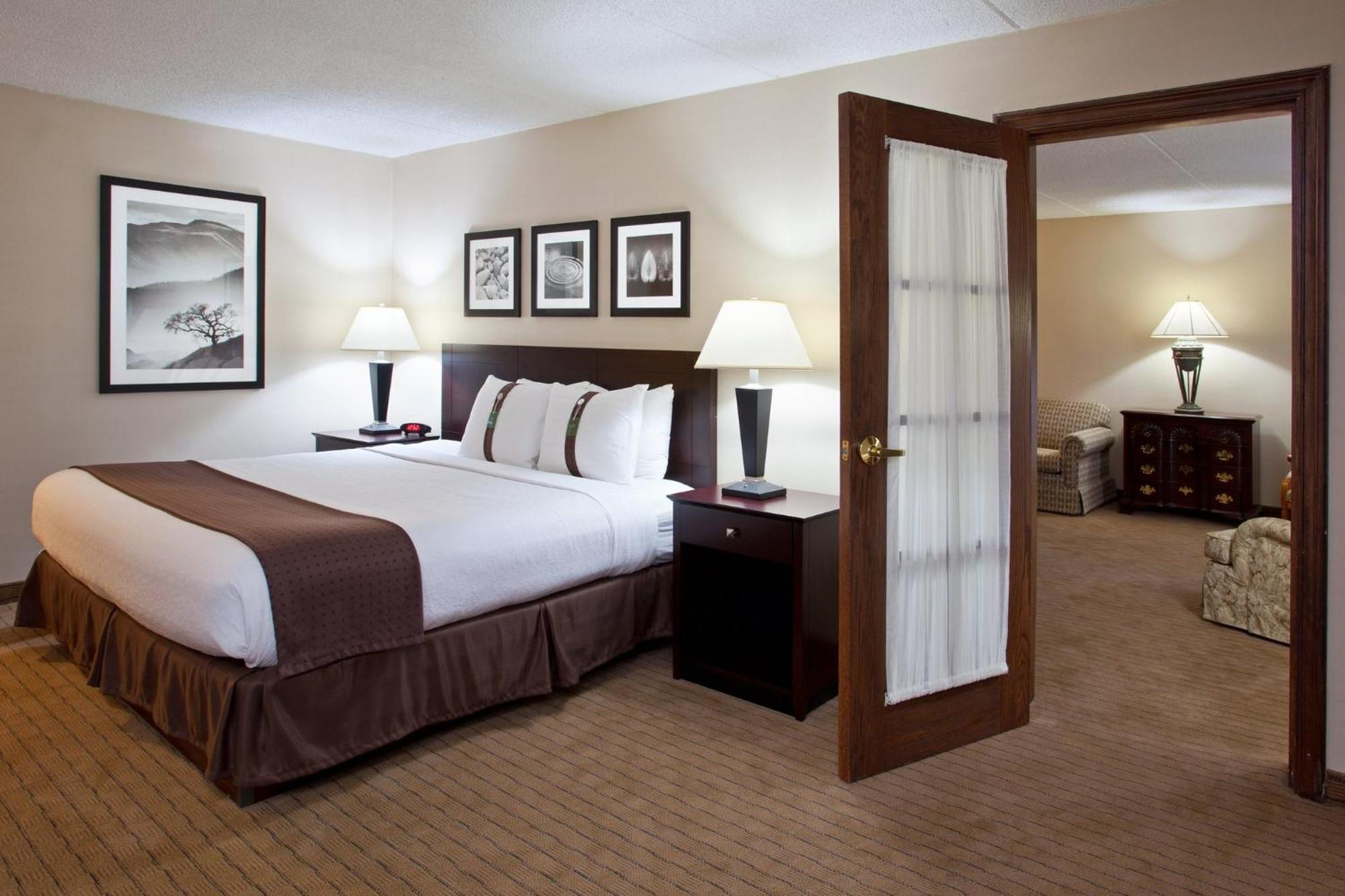 Hotel Canton-belden Village By Ihg Canton